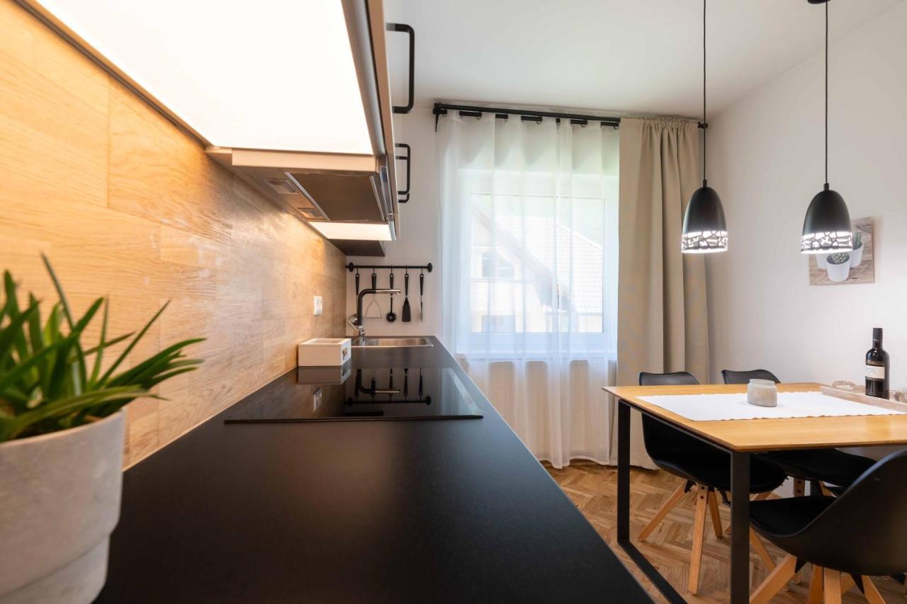 Apartma Pecek Kranjska Gora Esterno foto